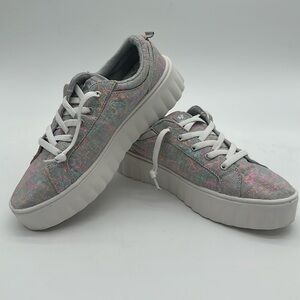 Roxy Womens Size 9 Sheilahh Slip on Platform Sneaker Shoe Gray Pink Elastic Lace